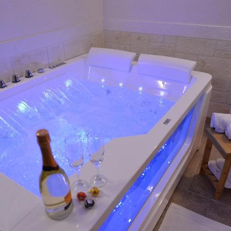 Suite Laurel Spa Con Idromassaggio Fasano Buitenkant foto